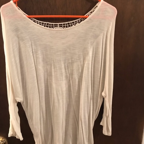 3/4 Sleeve American Eagle Lace Top - Picture 5 of 6